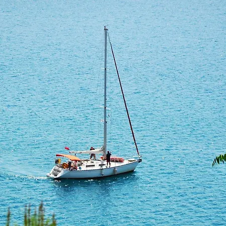Beautiful Crete 4 Bedrooms Cretan Seafront Private Pool Close To Town Elounda