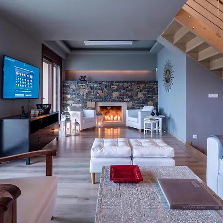 Beautiful Crete 4 Bedrooms Cretan Seafront Private Pool Close To Town Elounda Vila Kalidhon
